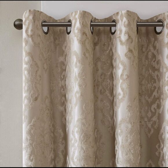 SunSmart Mirage Total Blackout Knitted Jacquard Damask Room Blackout Curtains - Picture 5 of 8
